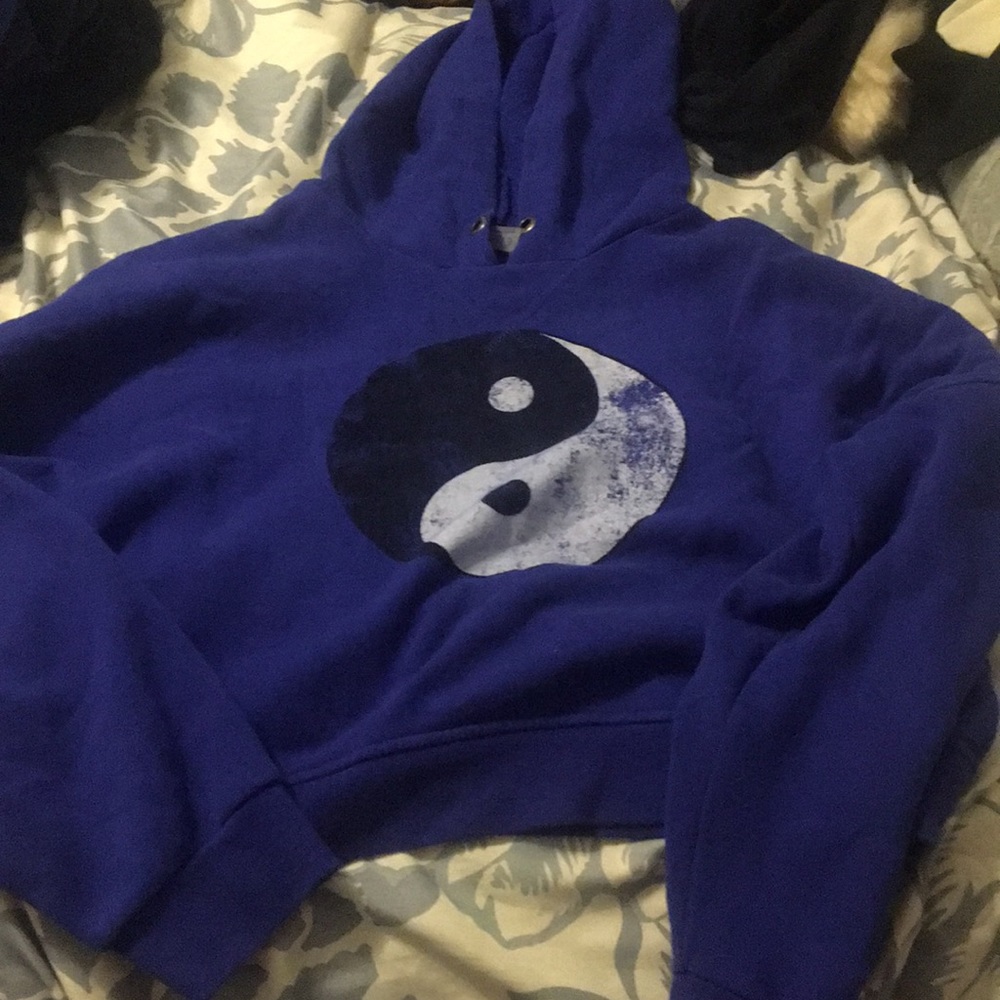 Cropped hoodie